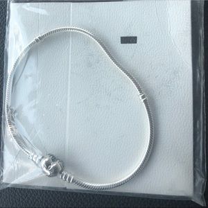 Pandora Pave Heart Clasp Bracelet 9.1 inch